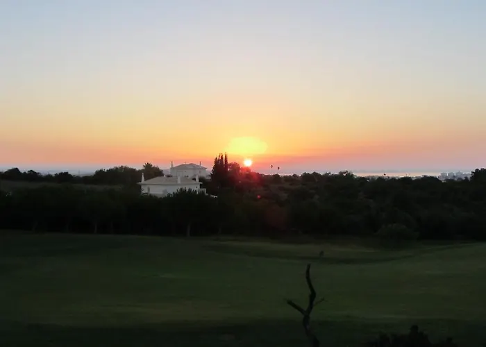 Villa Fairviews On Boavista Golf Lagos