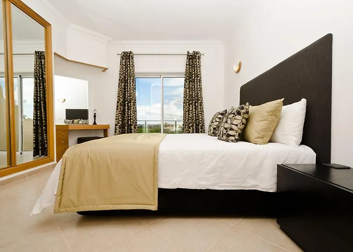 Fairviews On Boavista Golf Villa *